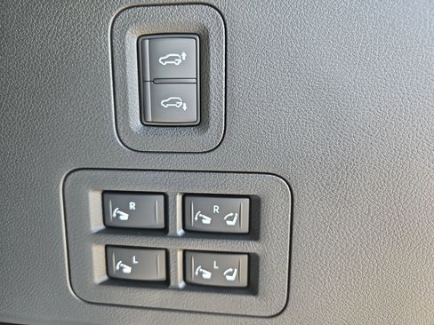 New 2026 Nissan Armada PRO-4X image 40