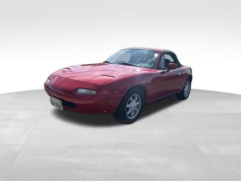 Used 1990 MAZDA MX-5 Miata RWD image 2