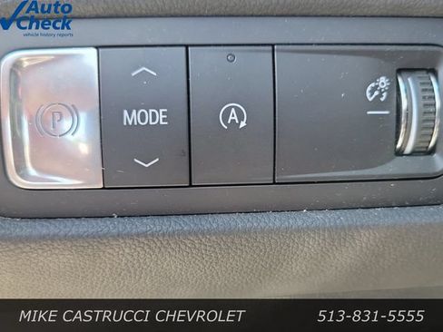 Used 2026 GMC Acadia Elevation w/ Elevation Premium Package FWD image 21