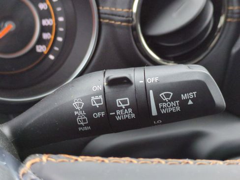 Used 2023 Jeep Wrangler Altitude image 32