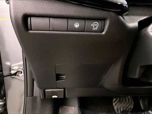 New 2026 Nissan Kicks SR w/ Cold Weather Package image 27