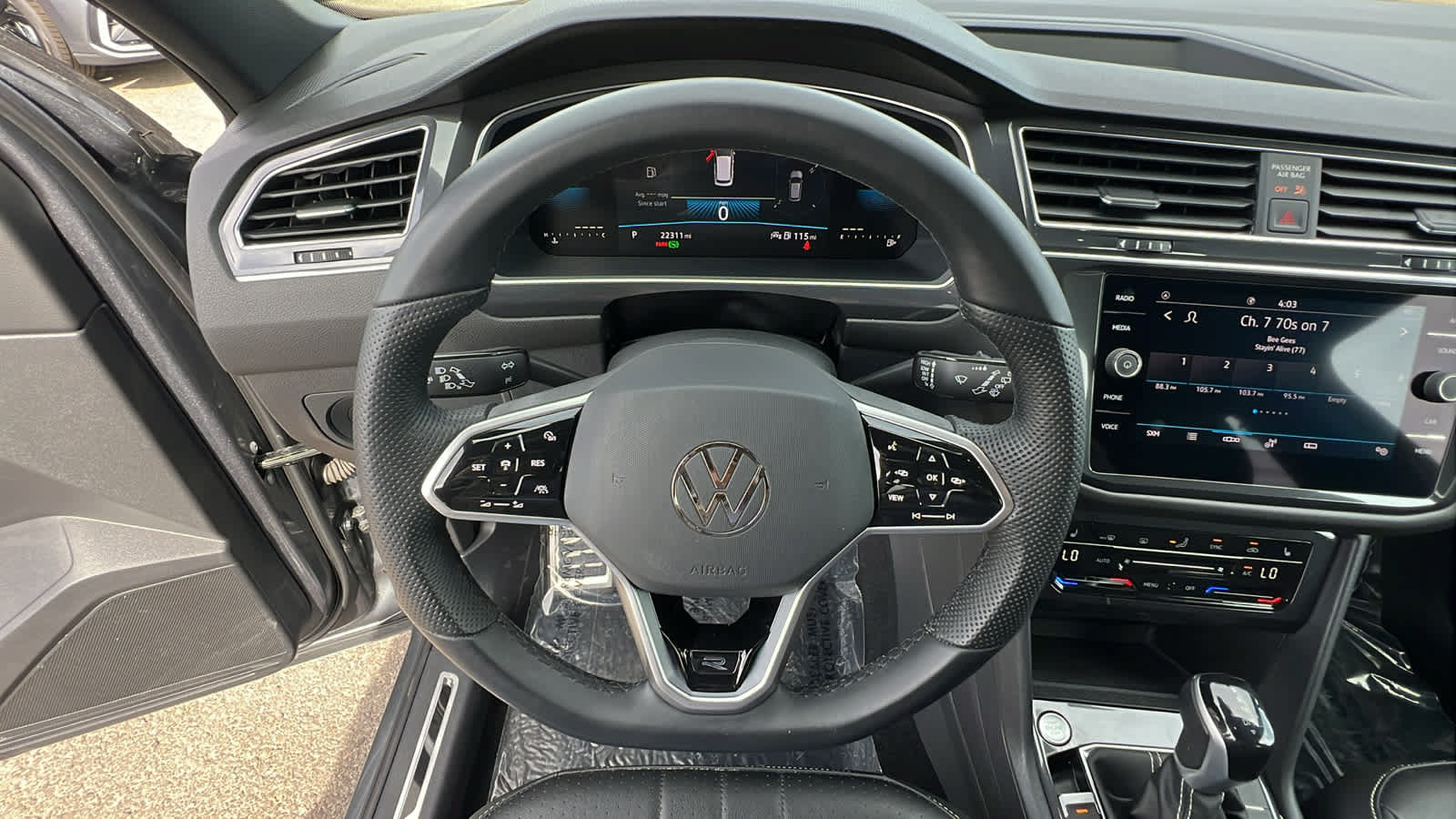 Certified 2023 Volkswagen Tiguan SE R-Line FWD image 18
