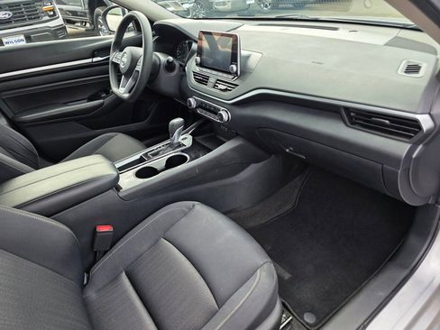 Used 2021 Nissan Altima 2.5 SV image 23