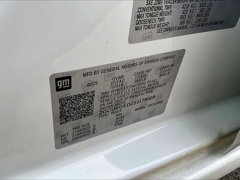 Used 2025 Chevrolet Silverado 1500 LTZ AWD/4WD image 21