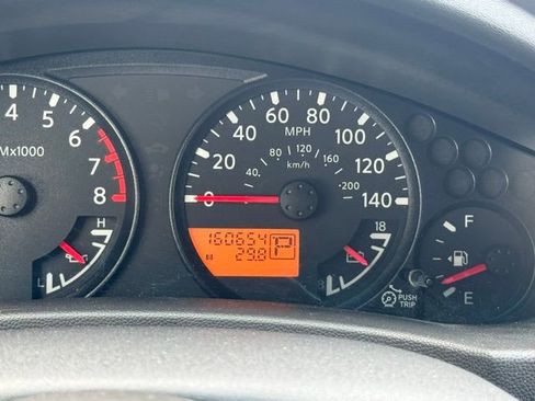 Used 2009 Nissan Frontier SE w/ SE Value Truck Pkg image 11