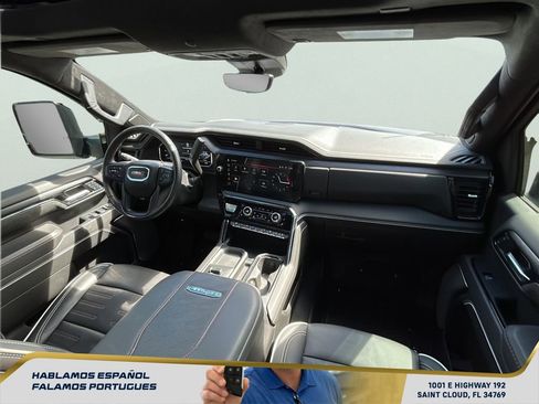 Used 2024 GMC Sierra 2500 AT4X AWD/4WD image 38