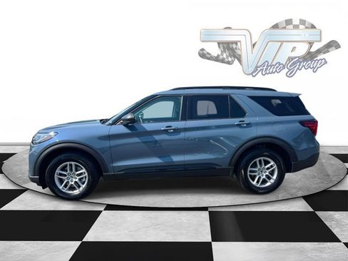 Used 2026 Ford Explorer Active AWD/4WD image 9