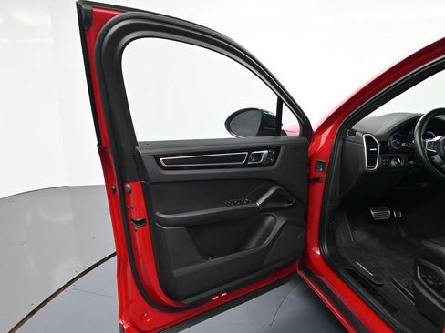 Used 2023 Porsche Cayenne GTS w/ Premium Package Plus image 16