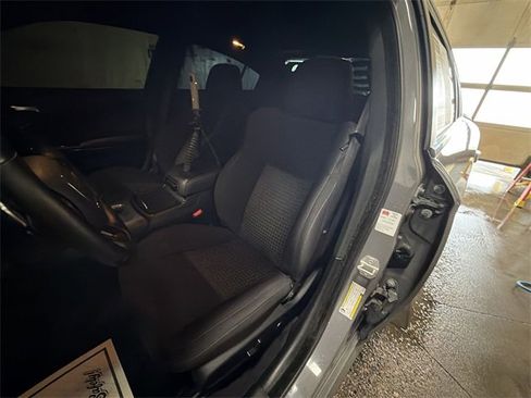 Used 2023 Dodge Charger R/T w/ Blacktop Package image 11