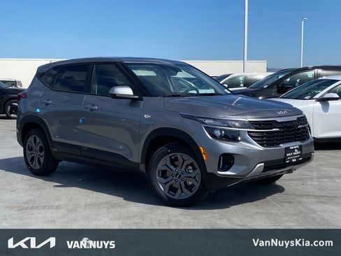 New 2026 Kia Seltos LX image 1