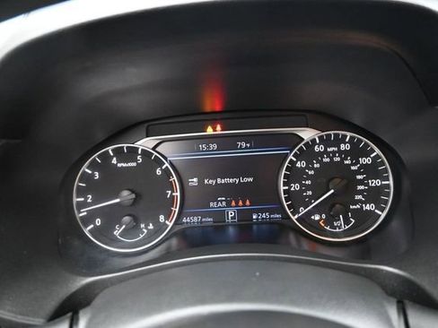 Used 2024 Nissan Altima 2.5 SV FWD image 14