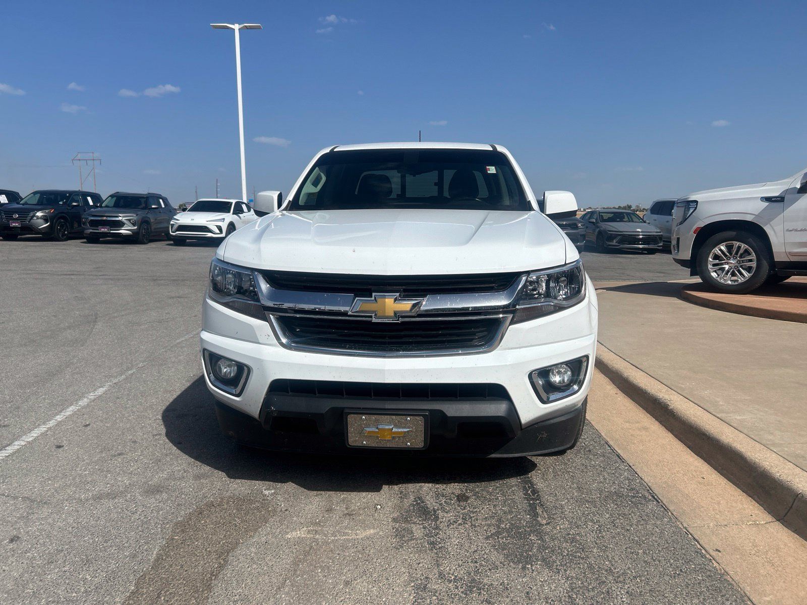Used 2016 Chevrolet Colorado LT w/ LT Convenience Package RWD image 2