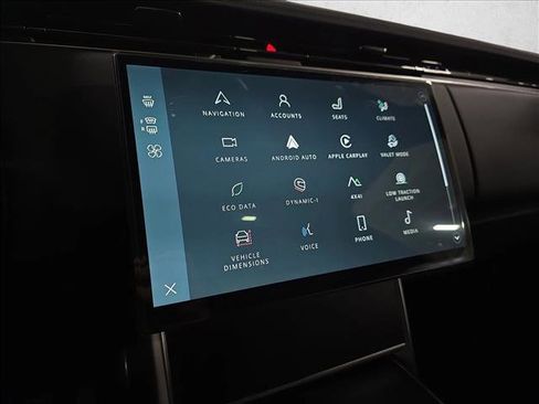 New 2026 Land Rover Range Rover Long Wheelbase SE image 23