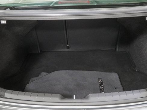 Used 2019 Hyundai Elantra SE image 10