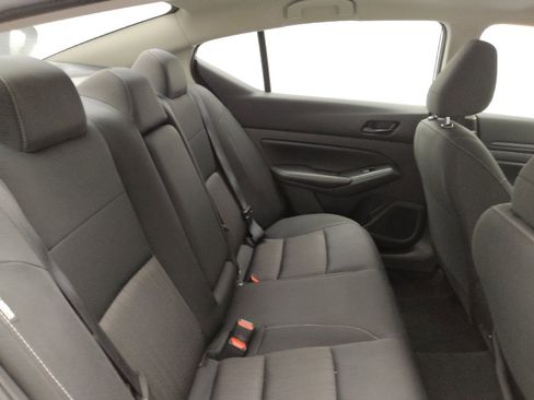 Used 2024 Nissan Altima 2.5 SV image 19