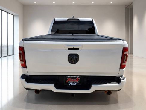 Used 2019 RAM 1500 Laramie AWD/4WD image 3