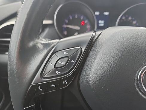 Certified 2021 Toyota C-HR Limited image 22