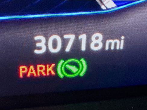 Used 2024 Volkswagen Tiguan SE image 18