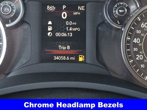 Used 2024 RAM 2500 Tradesman w/ Chrome Appearance Group image 25