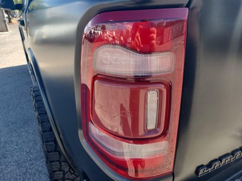 Used 2019 RAM 1500 Laramie AWD/4WD image 24