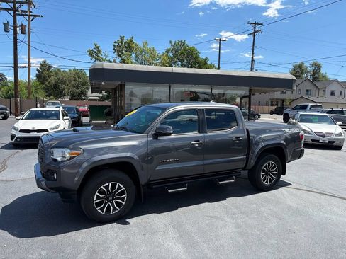 Used 2020 Toyota Tacoma TRD Sport AWD/4WD image 5
