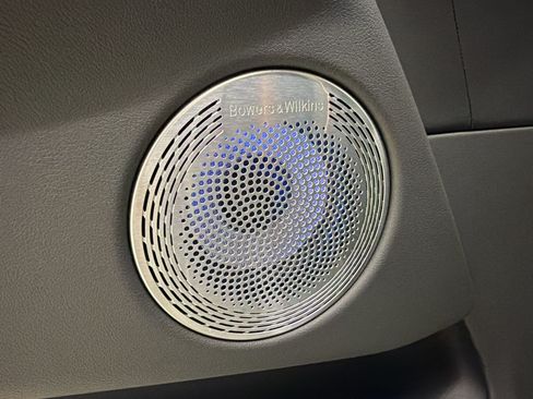 Certified 2023 BMW XM AWD/4WD image 27