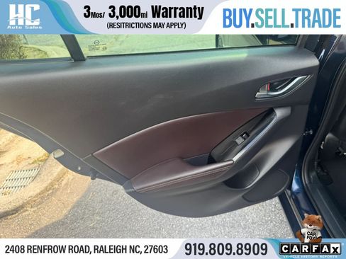 Used 2018 MAZDA MAZDA3 Touring FWD image 17