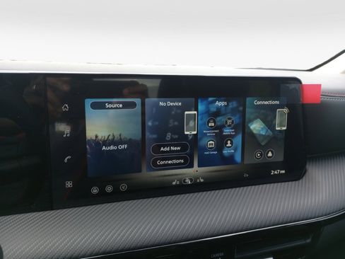 New 2026 Nissan Kicks SR w/ Cold Weather Package FWD image 16