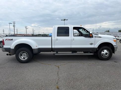 Used 2012 Ford F350 Lariat w/ Lariat Ultimate Pkg AWD/4WD image 4