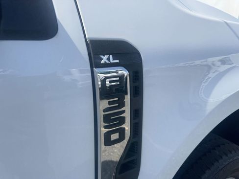 New 2025 Ford F350 XL w/ FX4 Off-Road Package image 5