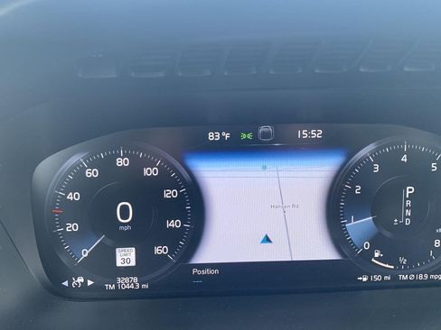 Used 2019 Volvo XC90 T6 Momentum AWD/4WD image 9