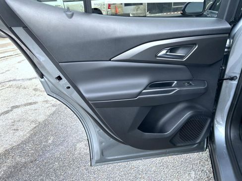 New 2026 Chevrolet Equinox EV LT image 17