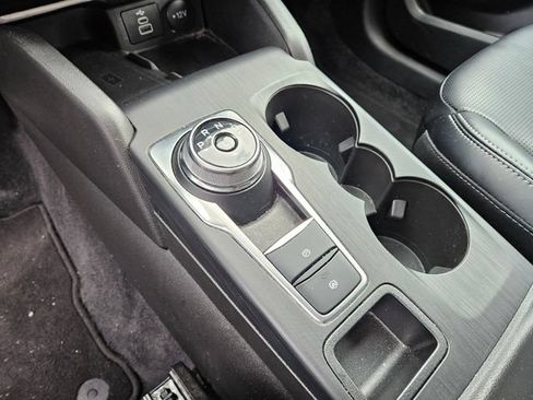 Used 2025 Ford Escape Platinum AWD/4WD image 10