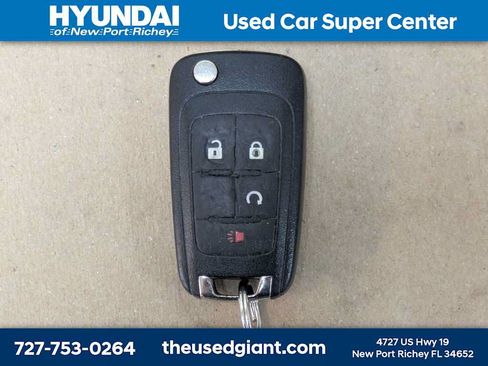 Used 2017 Chevrolet Equinox LT w/ Convenience Package FWD image 32