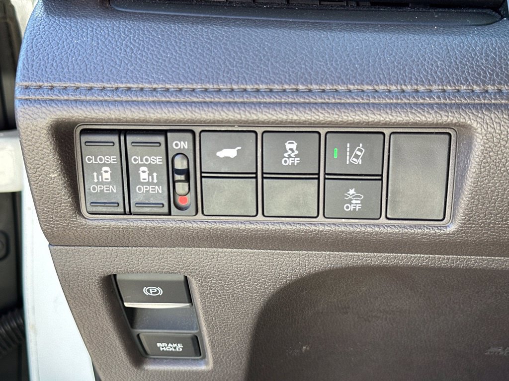 Used 2018 Honda Odyssey EX-L image 19