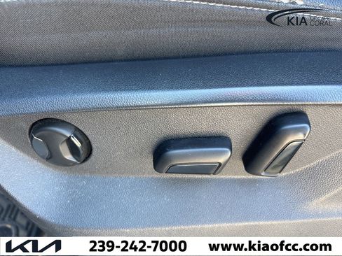 Used 2019 Volkswagen Atlas SE image 16