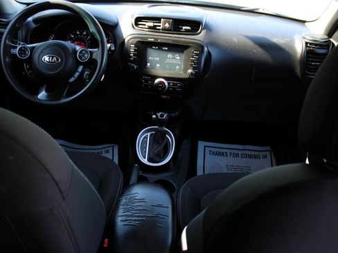 Used 2018 Kia Soul w/ Convenience Package image 18