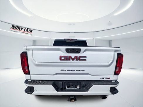 Used 2021 GMC Sierra 2500 AT4 w/ AT4 Preferred Package image 4