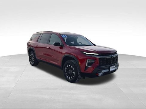 Certified 2024 Chevrolet Traverse Z71 image 2