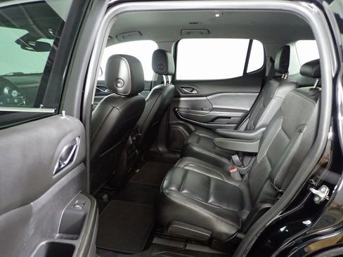 Used 2019 GMC Acadia SLT image 30