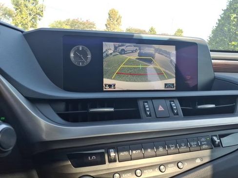 Used 2021 Lexus ES 350 w/ Premium Package FWD image 18