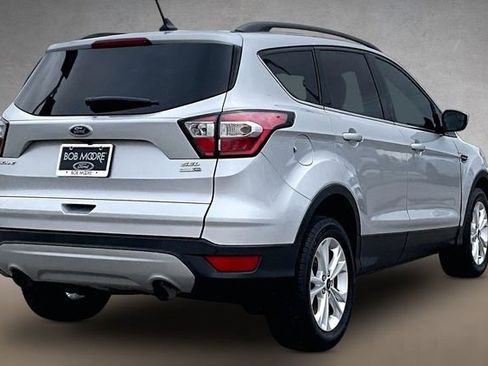 Used 2018 Ford Escape SEL image 2