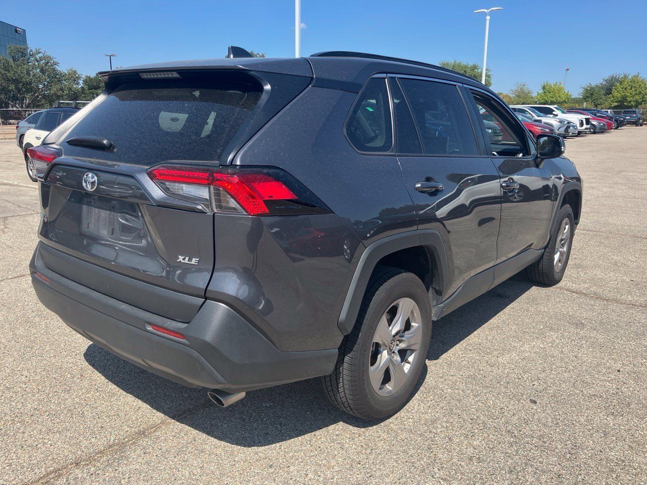 Used 2025 Toyota RAV4 XLE FWD image 4