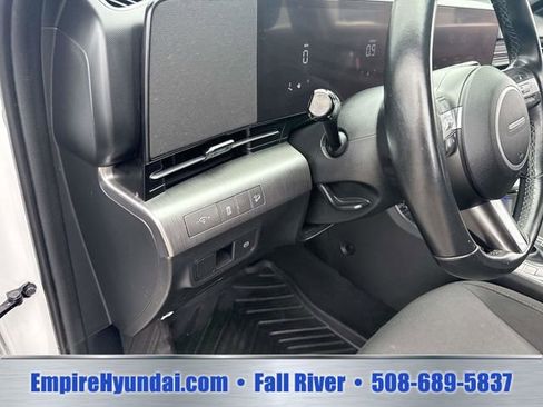 Used 2024 Hyundai Kona SEL AWD/4WD image 19