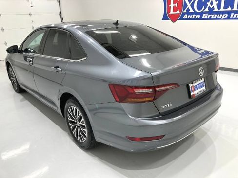 Used 2019 Volkswagen Jetta SE FWD image 16