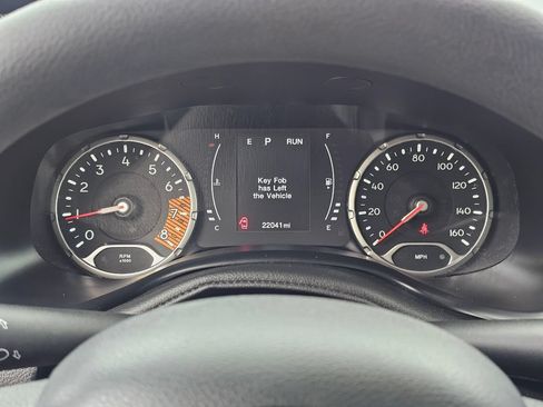 Used 2022 Jeep Renegade Sport w/ Sport Appearance Group AWD/4WD image 25