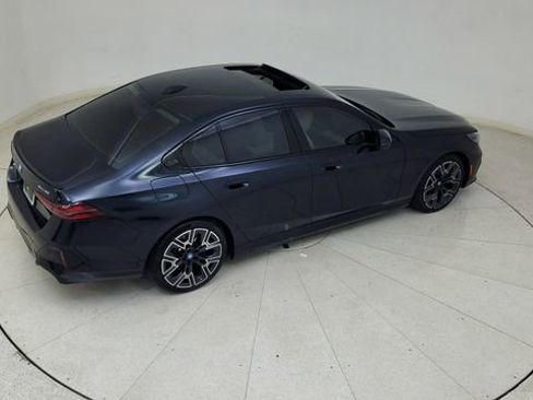 Used 2025 BMW i5 xDrive40 w/ M Sport Package image 86