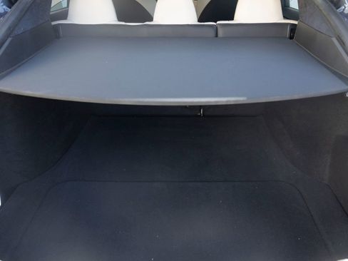 Used 2020 Tesla Model S Long Range Plus image 21