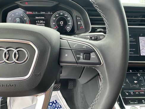 Used 2025 Audi Q8 Prestige image 17