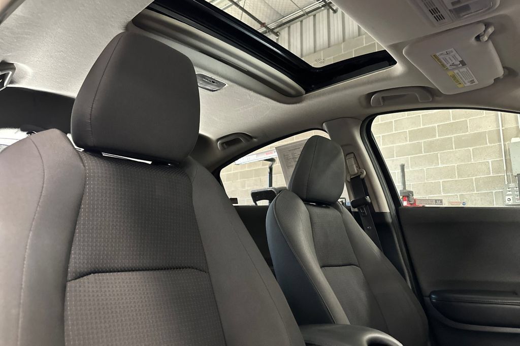 Used 2019 Honda HR-V EX image 20